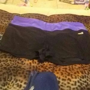 XL workout shorts